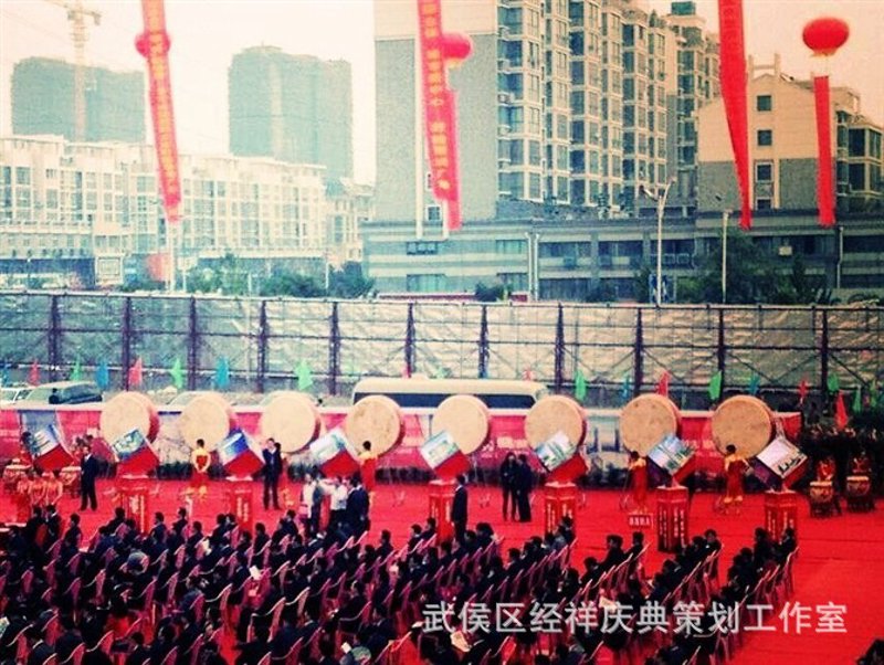 活动策划公司在当今社会中扮演着越来越重要的角色，它们不仅为各种企业、组织和个人提供专业的服务，还不断创新以满足市场的需求变化。